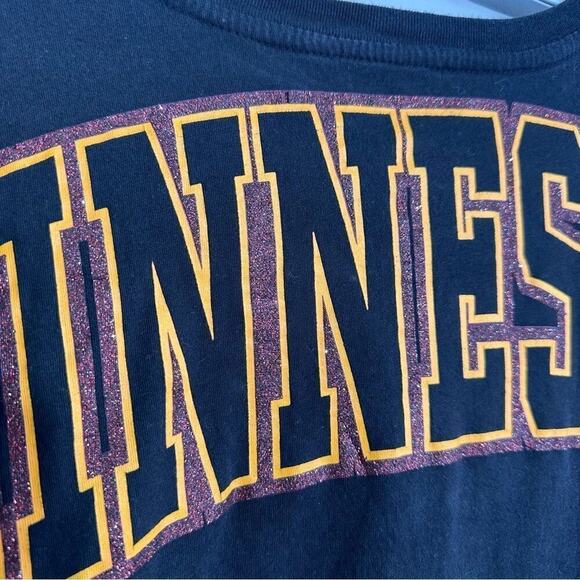 Minnesota Golden Gopher's Spellout Tee SZ L Black Maroon Long Sleeve Football - Picture 4 of 4